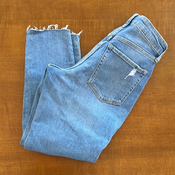 Old Navy Women's Blue Jeans - Picture 2 of 2